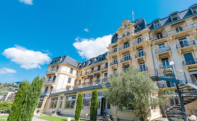 Du học Thụy Sỹ năm 2020 trường Học viện Hotel Institute Montreux (HIM)